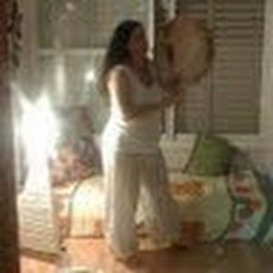 Inbal Laure - תמונה Inbal Laure - תמונה