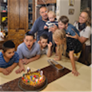 מומי  - תמונה